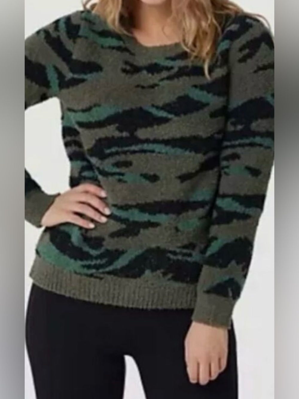 Barefoot Dreams CozyChic Green and Black Camouflage Crewneck Sweater - Size S